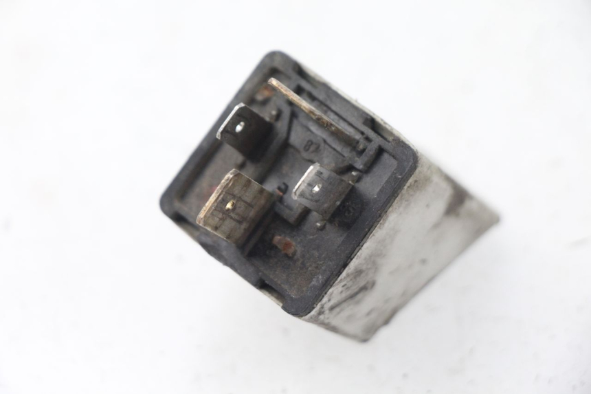 photo de RELE' AVVIAMENTO PIAGGIO TYPHOON 50 (1993 - 1999) - Altra angolazione