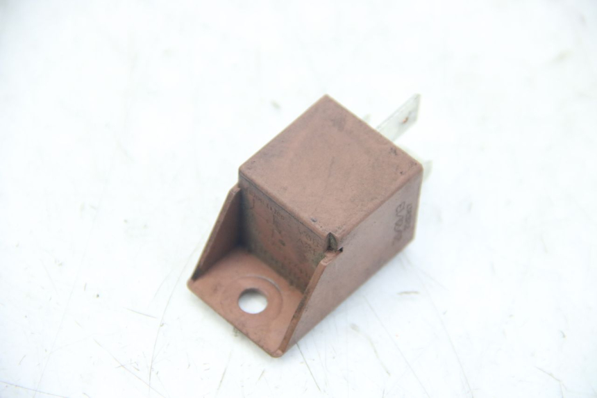 photo de RELE' AVVIAMENTO PIAGGIO VESPA S 2T 50 (2007 - 2014) - Vista d'insieme del prodotto