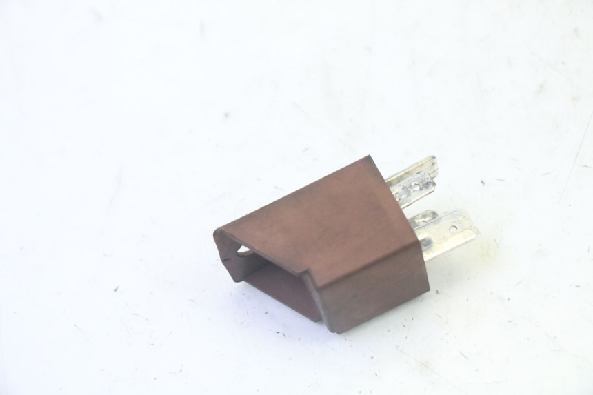 photo de RELE' AVVIAMENTO PIAGGIO VESPA S 2T 50 (2007 - 2014) - Zoom sullo stato d'uso