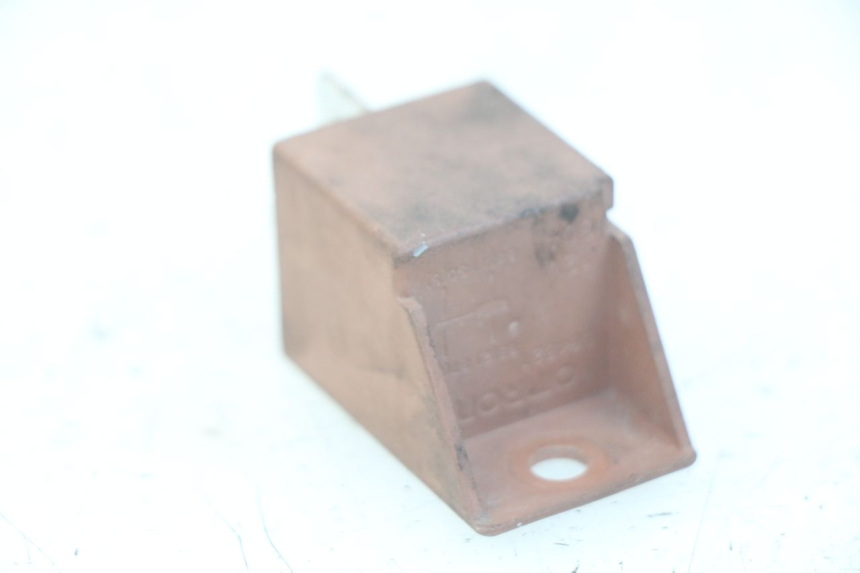 photo de RELE' AVVIAMENTO PIAGGIO VESPA SPRINT 2T 50 (2014 - 2018) - Dettaglio del componente