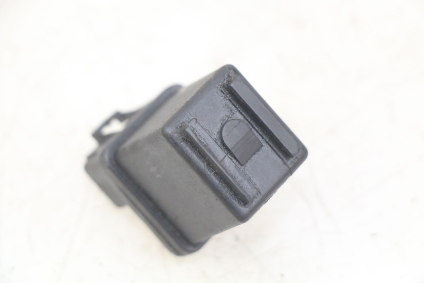 photo de RELE' AVVIAMENTO PEUGEOT VIVACITY NEW 2T 50 (2008 - 2017) - Primo piano tecnico