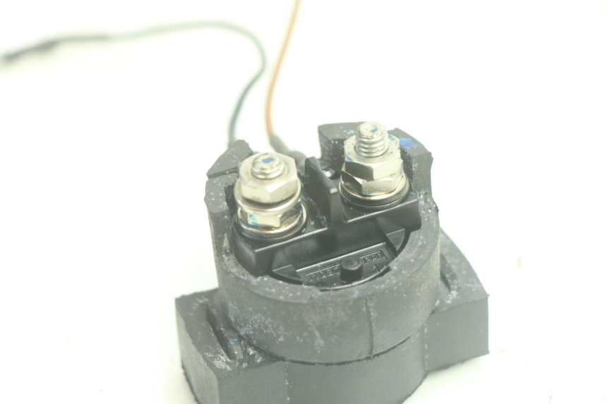 photo de RELE AVVIAMENTO YAMAHA WAVE RUNNER GP R 1200 (2000 - 2003) - Dettaglio del componente