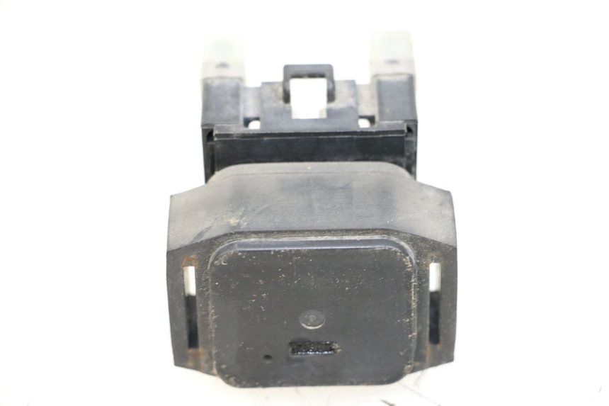 photo de RELE' AVVIAMENTO YAMAHA XMAX X-MAX 125 (2006 - 2009) - Altra angolazione