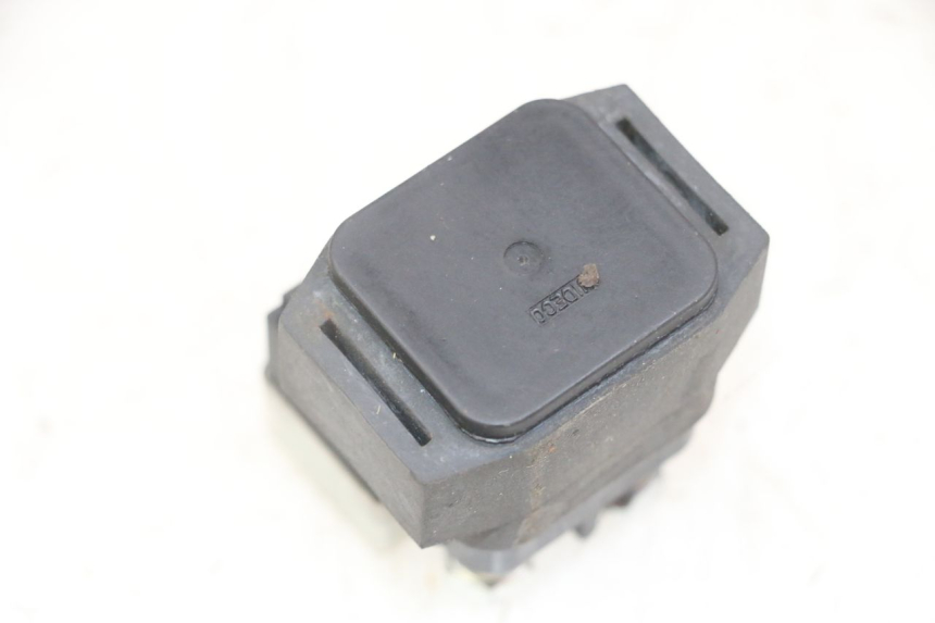 photo de RELE' AVVIAMENTO YAMAHA X-MAX XMAX 125 (2010 - 2013) - Zoom sullo stato d'uso