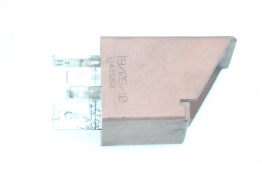 photo de RELE' AVVIAMENTO PIAGGIO XEVO - X EVO 125 (2007 - 2017) - Zoom sullo stato d'uso