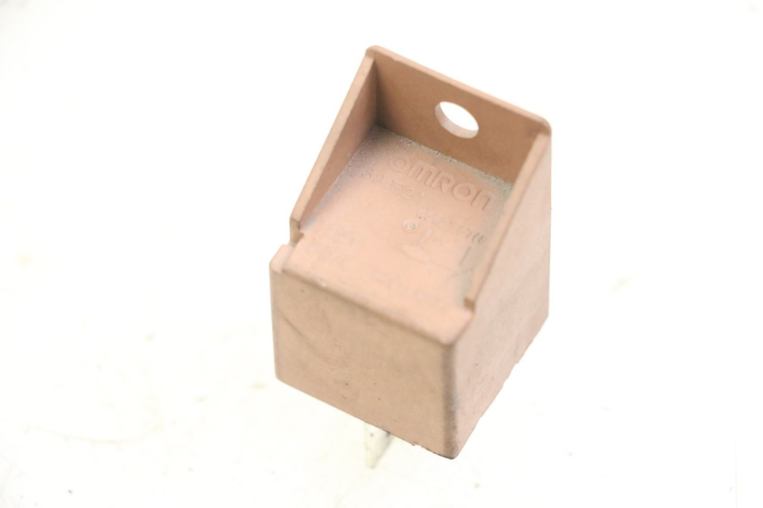 photo de RELE' AVVIAMENTO PIAGGIO XEVO - X EVO 125 (2007 - 2017) - Vista principale