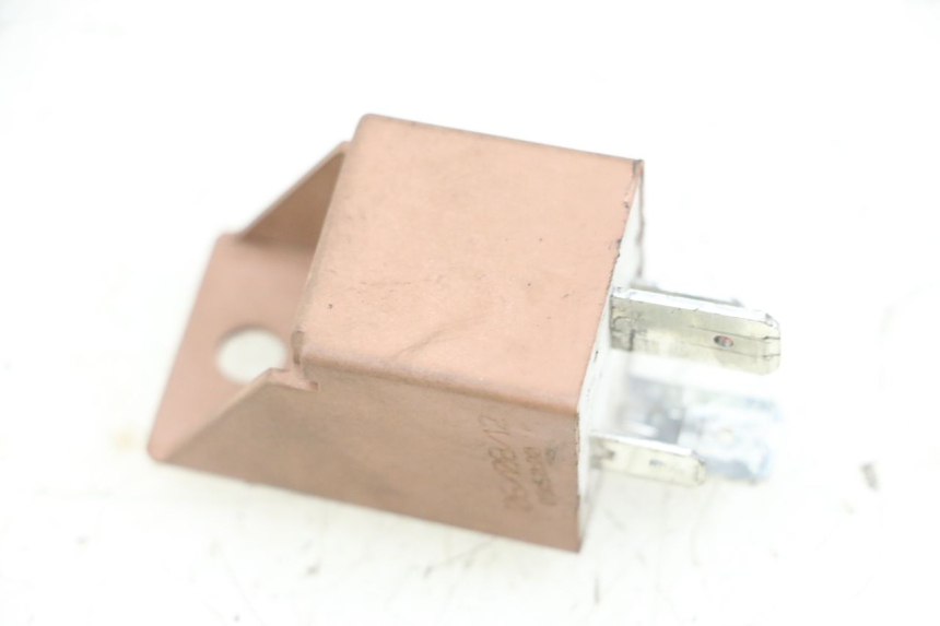 photo de RELE' AVVIAMENTO PIAGGIO XEVO - X EVO 125 (2007 - 2017) - Altra angolazione