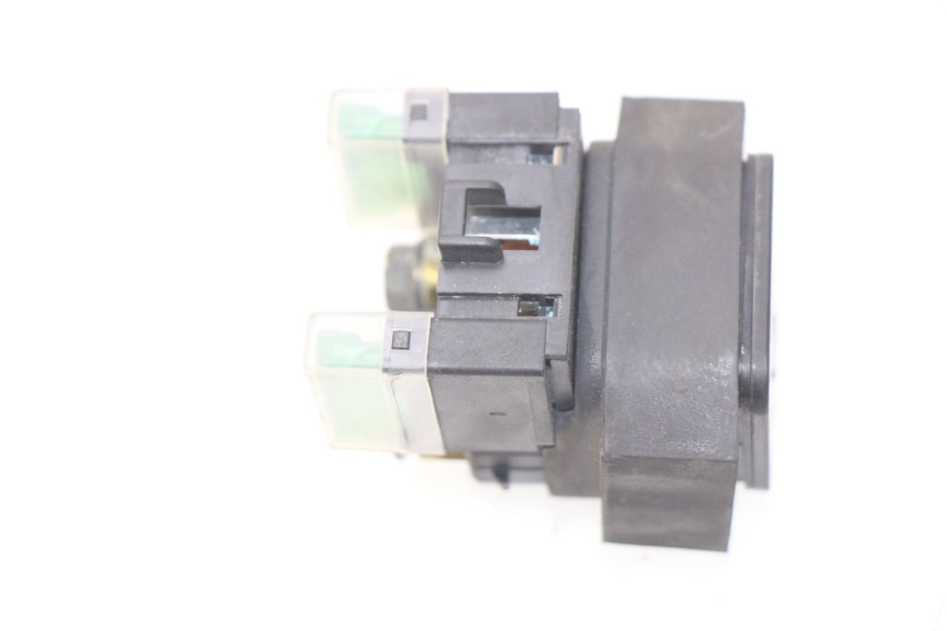 photo de RELE' AVVIAMENTO YAMAHA XP T-MAX TMAX ABS 500 (2004 - 2007) - Primo piano tecnico