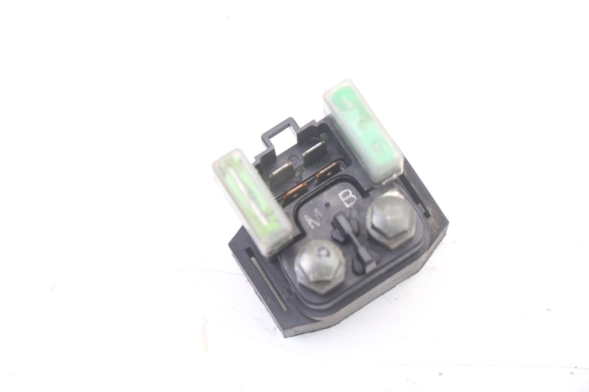 photo de RELE' AVVIAMENTO YAMAHA FZS FAZER 600 (2001 - 2003) - Dettaglio del componente