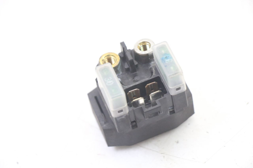 photo de RELÈ AVVIAMENTO YAMAHA YP X-MAX XMAX 400 (2014 - 2017) - Altra angolazione