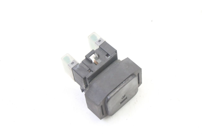 photo de RELÈ AVVIAMENTO YAMAHA YP X-MAX XMAX 400 (2014 - 2017) - Primo piano tecnico