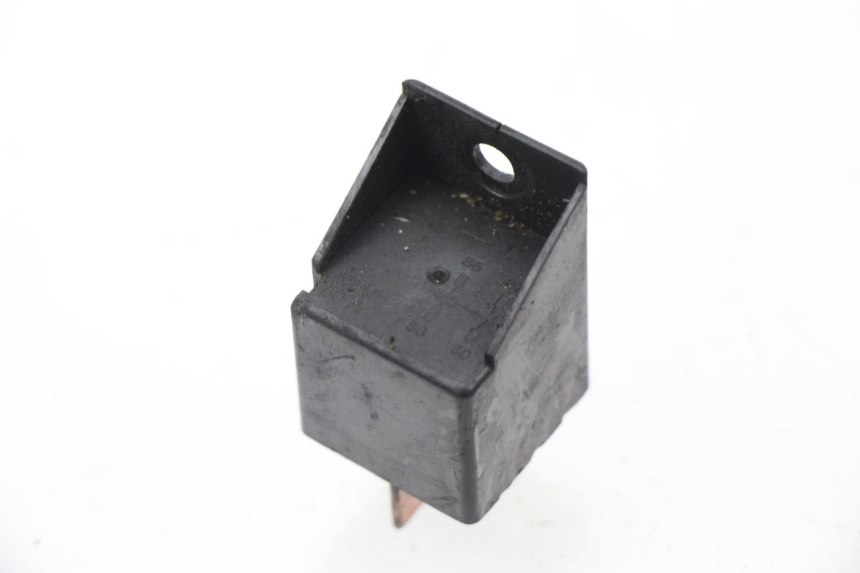 photo de RELE' AVVIAMENTO PIAGGIO ZIP 2T 50 (2009 - 2019) - Primo piano tecnico