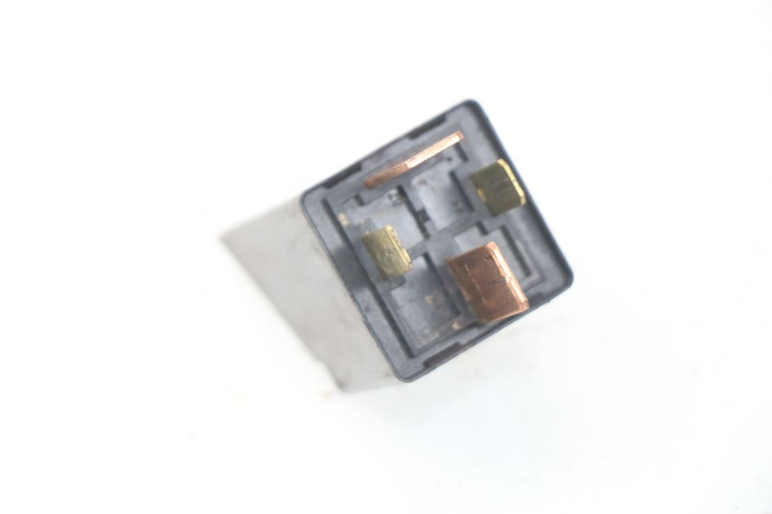 photo de RELE' AVVIAMENTO PIAGGIO ZIP 2T 50 (2009 - 2019) - Zoom sullo stato d'uso