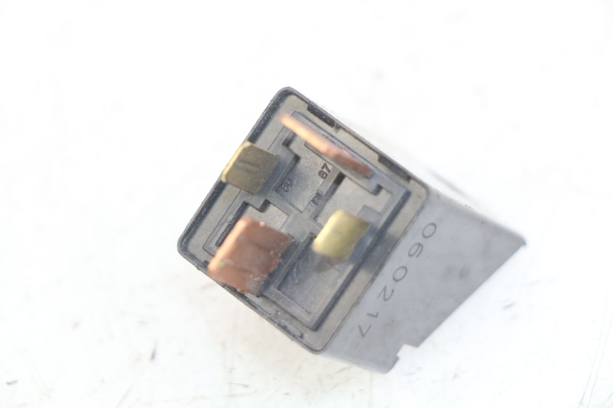 photo de RELE' AVVIAMENTO PIAGGIO ZIP 2T 50 (2009 - 2019) - Zoom sullo stato d'uso