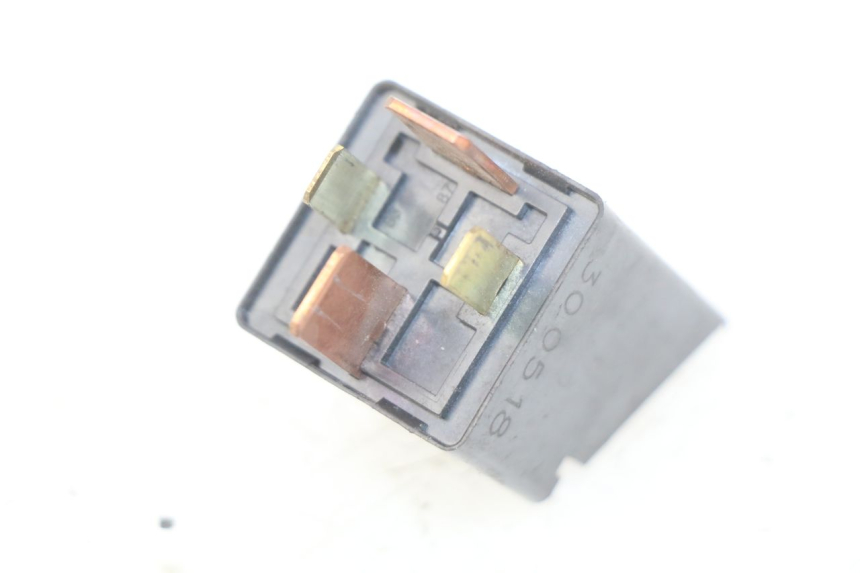 photo de RELE' AVVIAMENTO PIAGGIO ZIP 4T 50 (2018 - 2020) - Zoom sullo stato d'uso