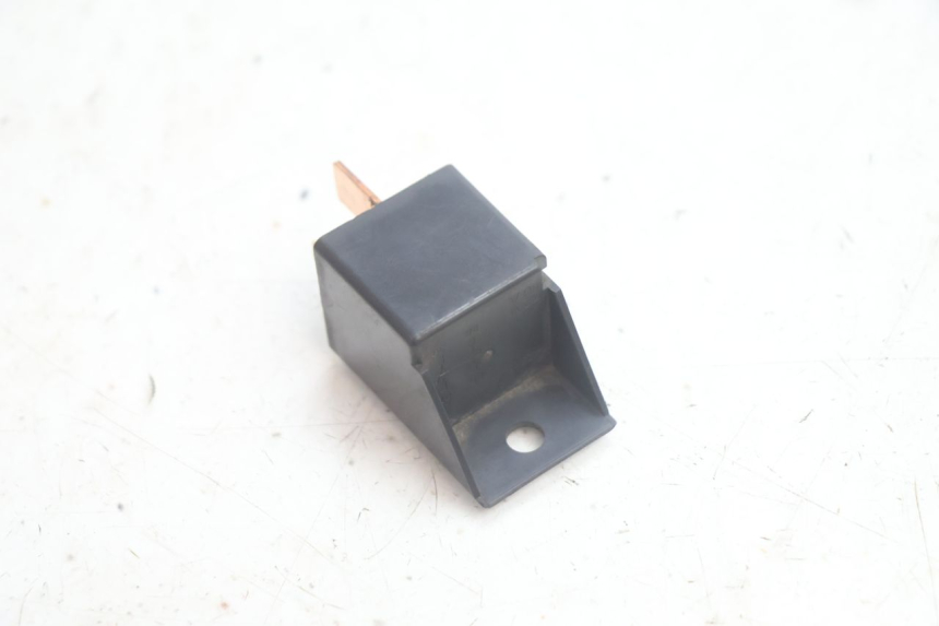 photo de RELE AVVIAMENTO PIAGGIO ZIP IGET 4T 50 (2021 - 2023) - Altra angolazione