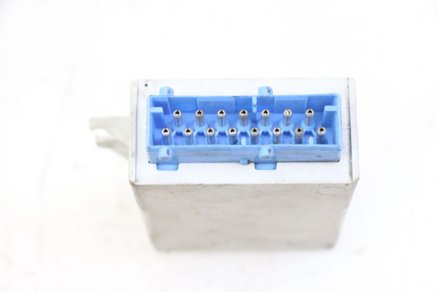 photo de RELE' ELETTRICO BMW C1 125 (2000 - 2003) - Altra angolazione