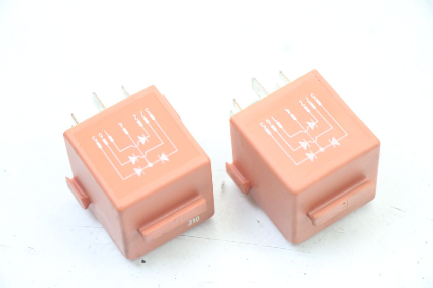 photo de RELE' ELETTRICO BMW C1 125 (2000 - 2003) - Zoom sullo stato d'uso