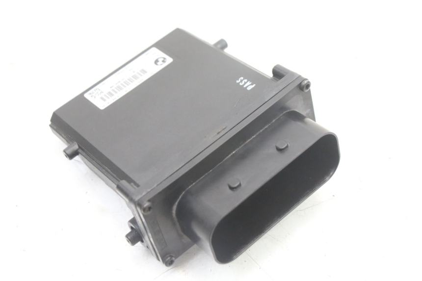 photo de RELE BMW S RR ABS S1000RR 1000 (2015 - 2018) - Zoom sullo stato d'uso