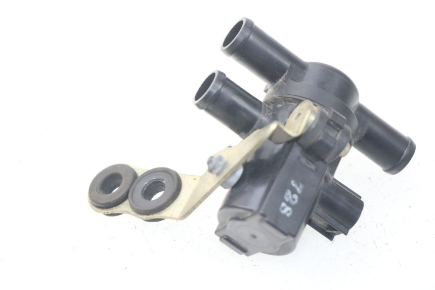 photo de Relè elettrico MV AGUSTA BRUTALE R WALLY 910 (2008 - 2008) - Dettaglio del componente