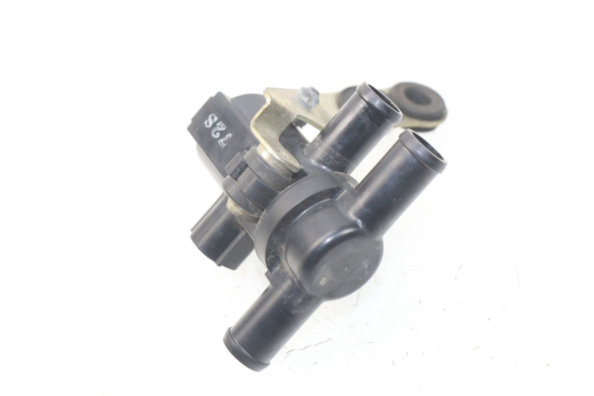 photo de Relè elettrico MV AGUSTA BRUTALE R WALLY 910 (2008 - 2008) - Zoom sullo stato d'uso