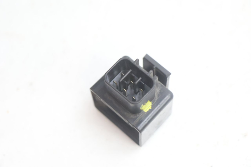 photo de RELE SUZUKI BURGMAN EXECUTIVE ABS 650 (2006 - 2012) - Altra angolazione