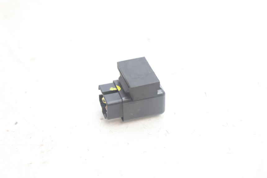 photo de RELE SUZUKI BURGMAN EXECUTIVE ABS 650 (2006 - 2012) - Dettaglio del componente