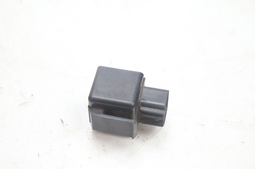 photo de RELE SUZUKI BURGMAN EXECUTIVE ABS 650 (2006 - 2012) - Primo piano tecnico