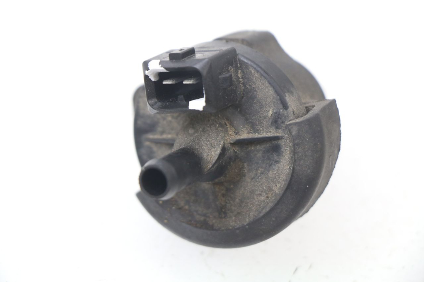 photo de RELÈ ELETTRICO BMW C SPORT 650 (2015 - 2021) - Altra angolazione