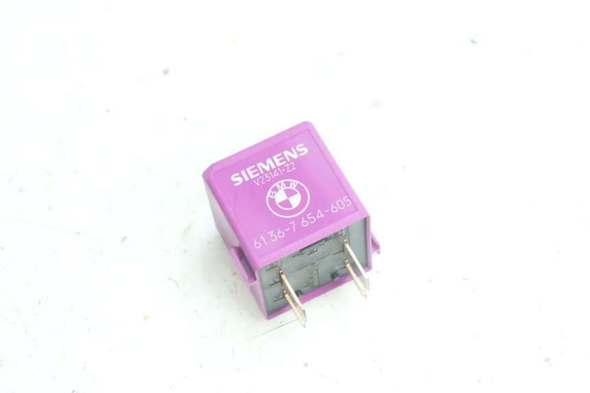 photo de RELE' ELETTRICO BMW C1 125 (2000 - 2003) - Dettaglio del componente