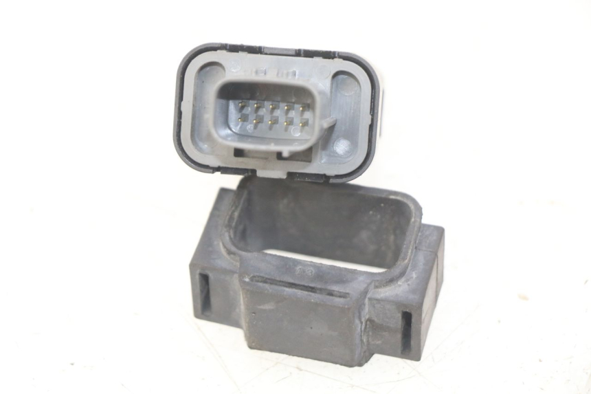 photo de RELE' ELETTRICO HONDA CB R 1000 (2018 - 2023) - Altra angolazione