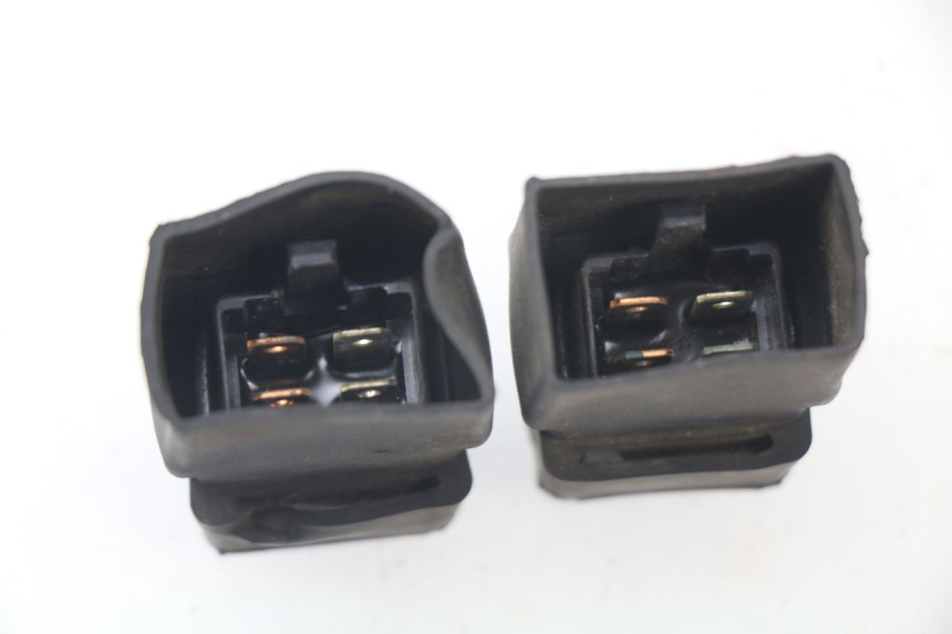 photo de Relè elettrico HONDA CBR 919 RR FIREBLADE 900 (1998 - 1999) - Dettaglio del componente