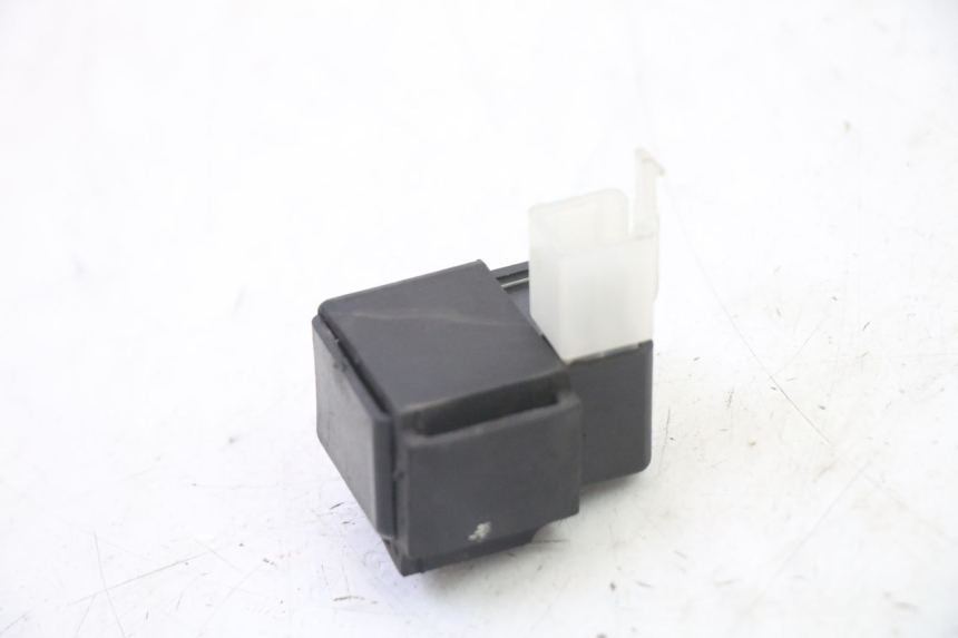 photo de RELE HONDA CBR RR FIREBLADE 900 (1992 - 1994) - Altra angolazione