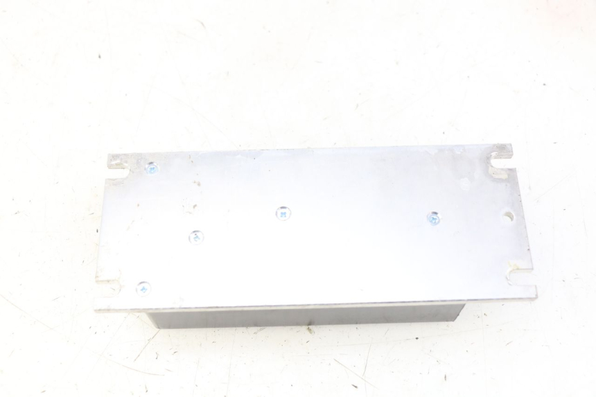 photo de RELE' ELETTRICO PEUGEOT E-VIVACITY 1 (2012 - 2018) - Vista d'insieme del prodotto