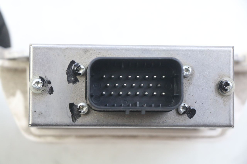 photo de RELE' ELETTRICO PEUGEOT E-VIVACITY 1 (2012 - 2018) - Altra angolazione