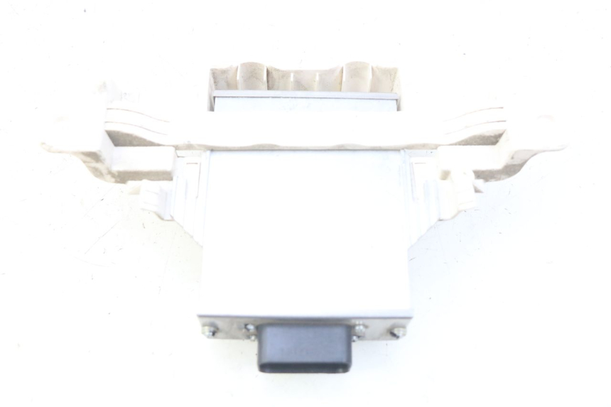 photo de RELE' ELETTRICO PEUGEOT E-VIVACITY 1 (2012 - 2018) - Dettagli dei punti di fissaggio