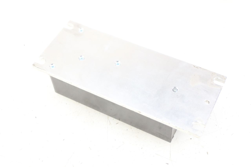 photo de RELE' ELETTRICO PEUGEOT E-VIVACITY 1 (2012 - 2018) - Zoom sullo stato d'uso