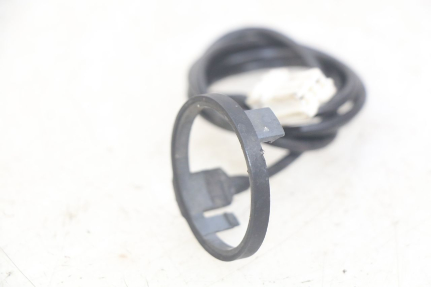 photo de RELE' ELETTRICO PEUGEOT ELYSEO 125 (1999 - 2004) - Primo piano tecnico