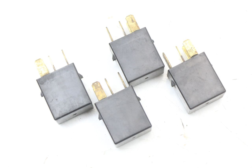 photo de RELE' ELETTRICO HONDA FES S-WING SWING ABS 125 (2007 - 2015) - Dettaglio del componente