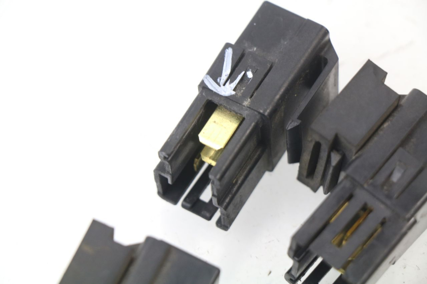 photo de RELE' ELETTRICO YAMAHA FJR ABS 1300 (2006 - 2012) - Altra angolazione