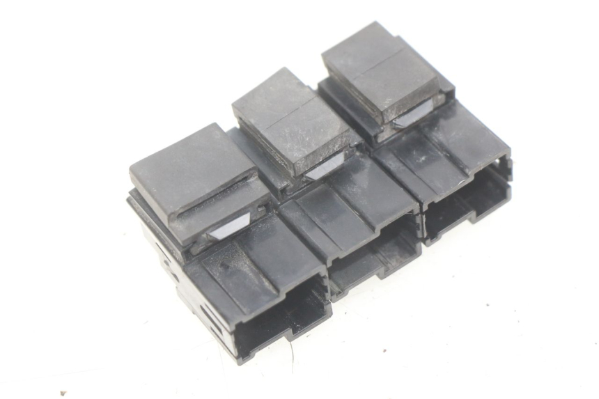 photo de RELE' ELETTRICO YAMAHA FJR ABS 1300 (2016 - 2020) - Zoom sullo stato d'uso