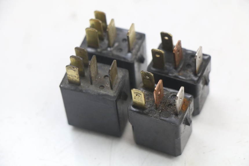 photo de RELE' ELETTRICO YAMAHA FJR ABS 1300 (2006 - 2012) - Dettaglio del componente