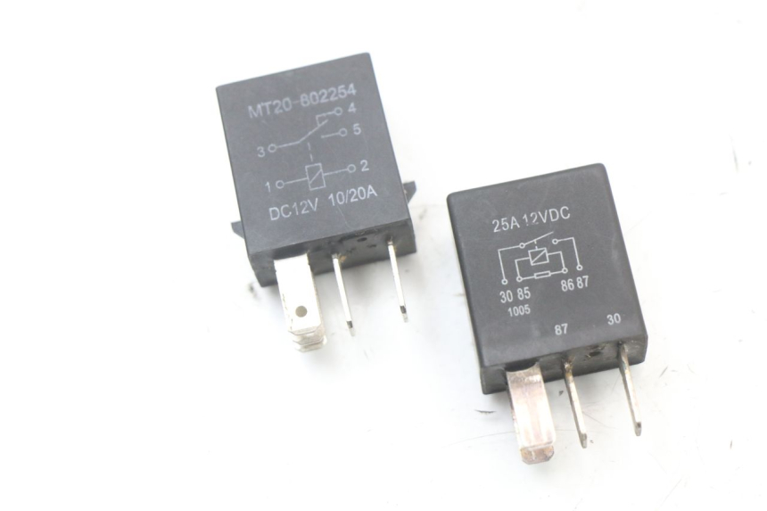 photo de RELE' ELETTRICO YAMAHA FJR ABS 1300 (2006 - 2012) - Primo piano tecnico