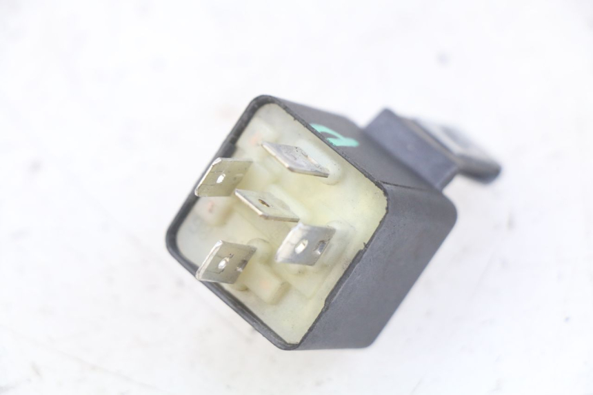 photo de RELE' ELETTRICO PIAGGIO FLY 4T 50 (2013 - 2017) - Zoom sullo stato d'uso