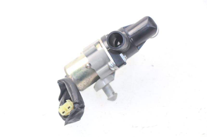 photo de Relè elettrico YAMAHA FZ8 800 (2010 - 2016) - Altra angolazione