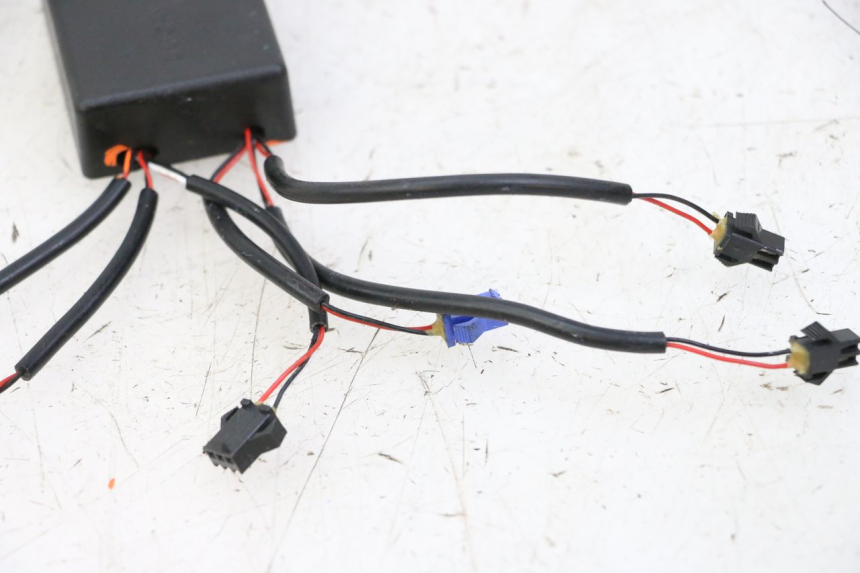 photo de RELE KUKIRIN G2 MASTER 1 - Stato della superficie e materiale