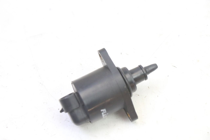 photo de RELE BMW G310 R 310 (2016 - 2020) - Zoom sullo stato d'uso