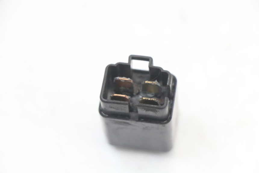 photo de RELÈ ELETTRICO SUZUKI GN 125 (1997 - 2000) - Zoom sullo stato d'uso