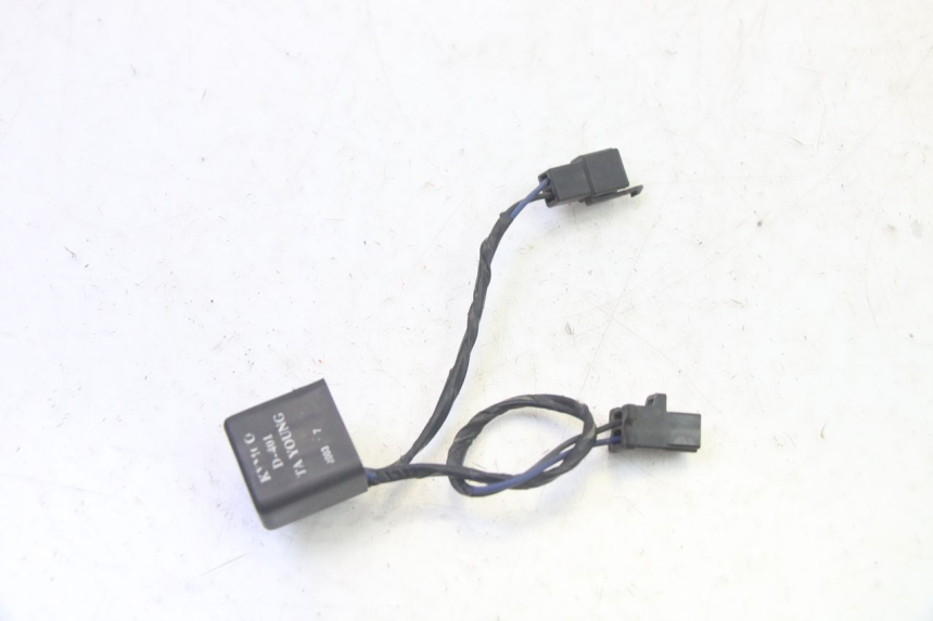 photo de Relè elettrico KYMCO GRAND DINK 125 (2002 - 2007) - Zoom sullo stato d'uso