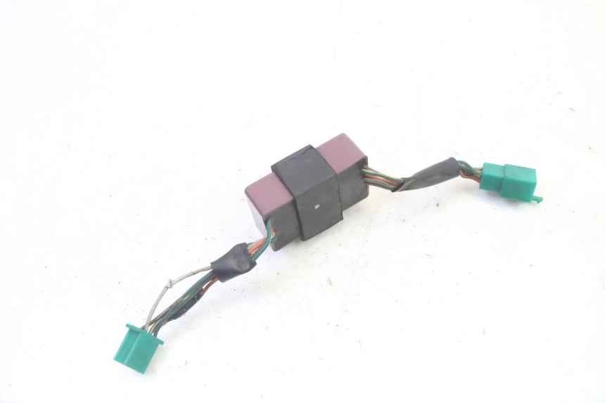 photo de Relè elettrico KYMCO GRAND DINK 125 (2002 - 2007) - Primo piano tecnico